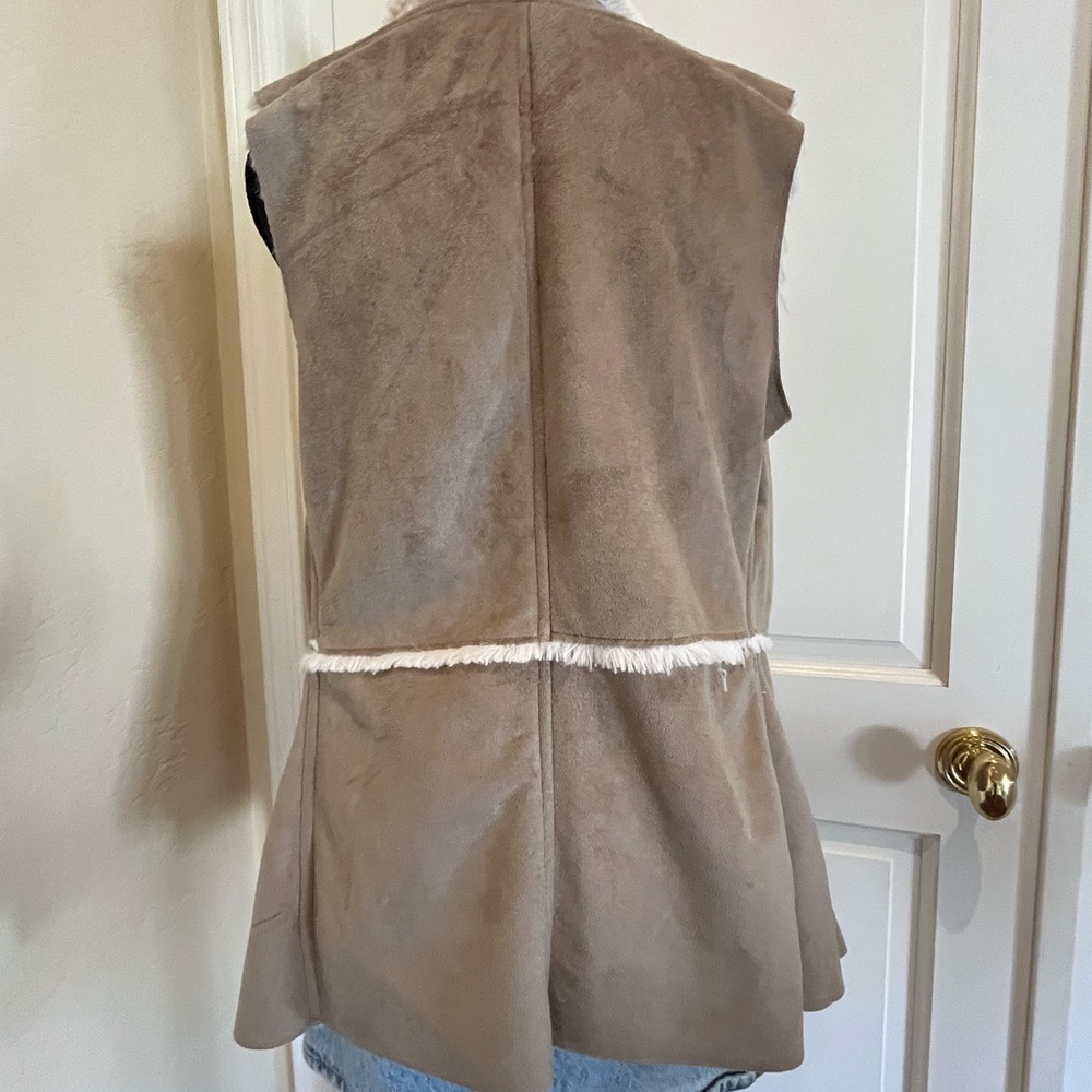 Tan and Cream Faux Shearling and Suede Vest - Picture 10 of 16